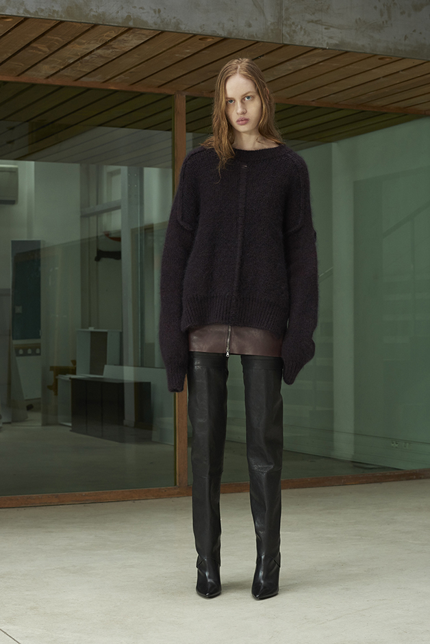 ILARIA NISTRI FALL WINTER 2016 COLLECTION sweater pants miniskirt leather